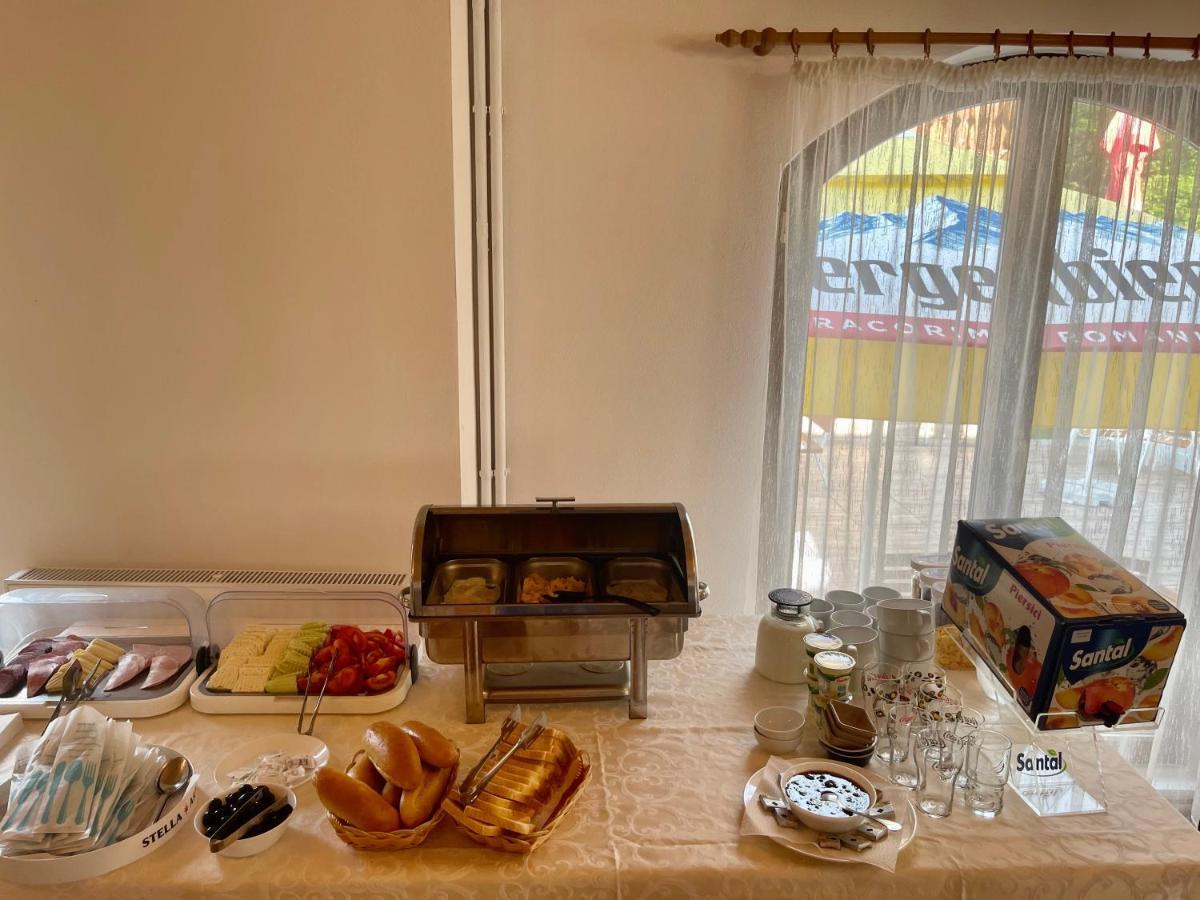 Hotel Casa Cartianu Târgu Jiu Esterno foto