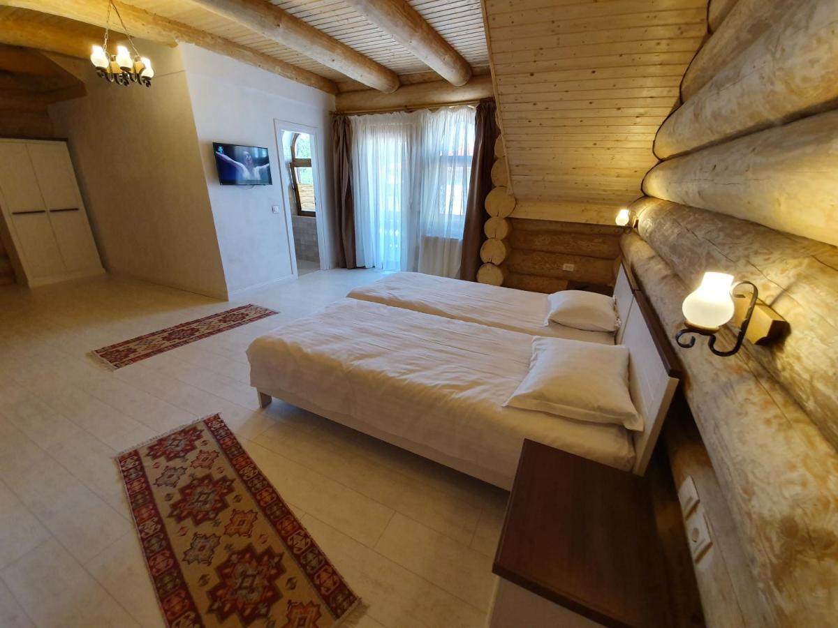 Hotel Casa Cartianu Târgu Jiu Esterno foto